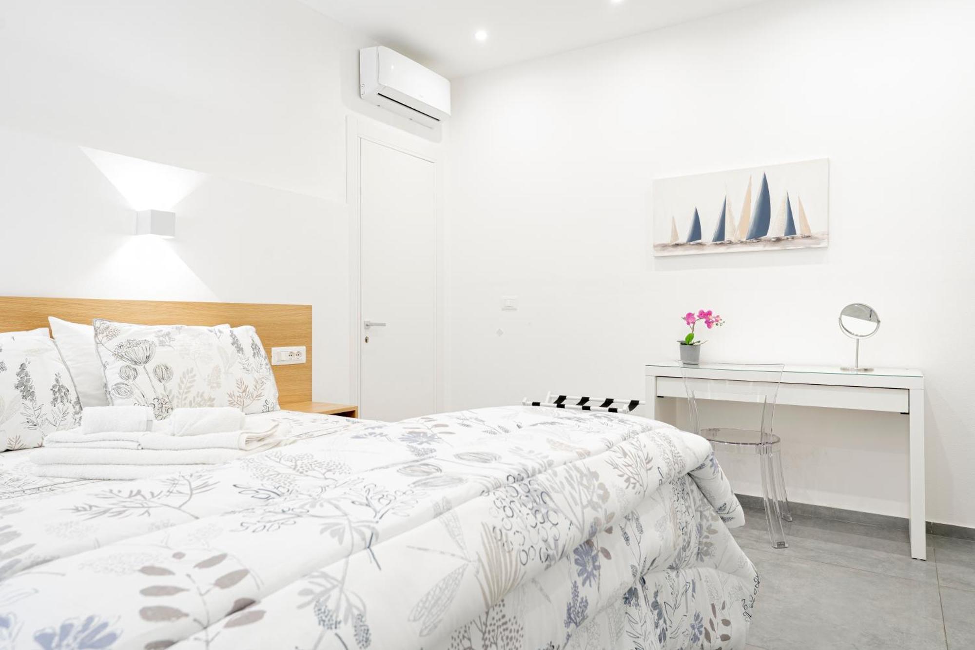 Eos - Elegants Apartments & Suites シラクーサ エクステリア 写真
