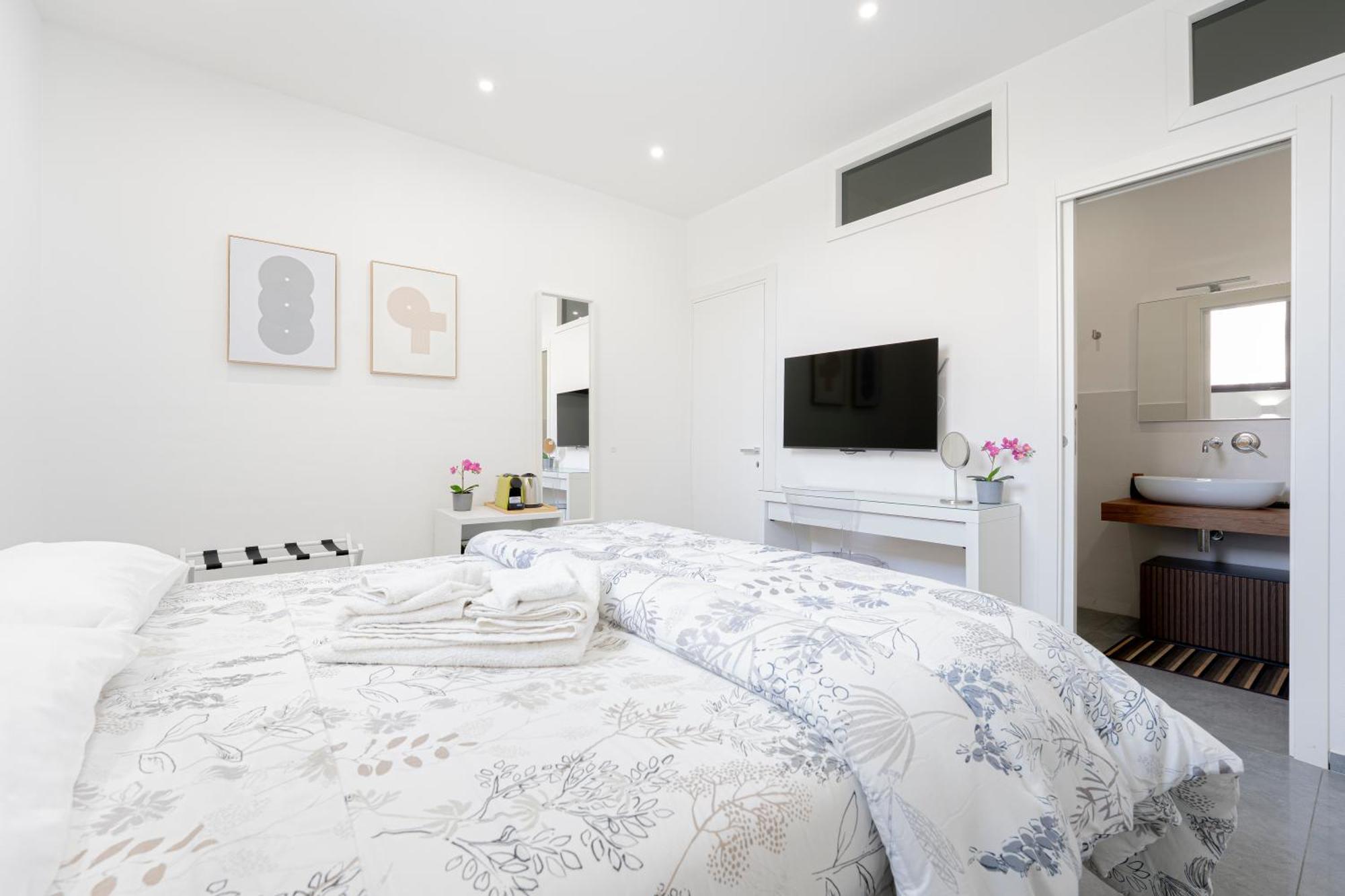 Eos - Elegants Apartments & Suites シラクーサ エクステリア 写真