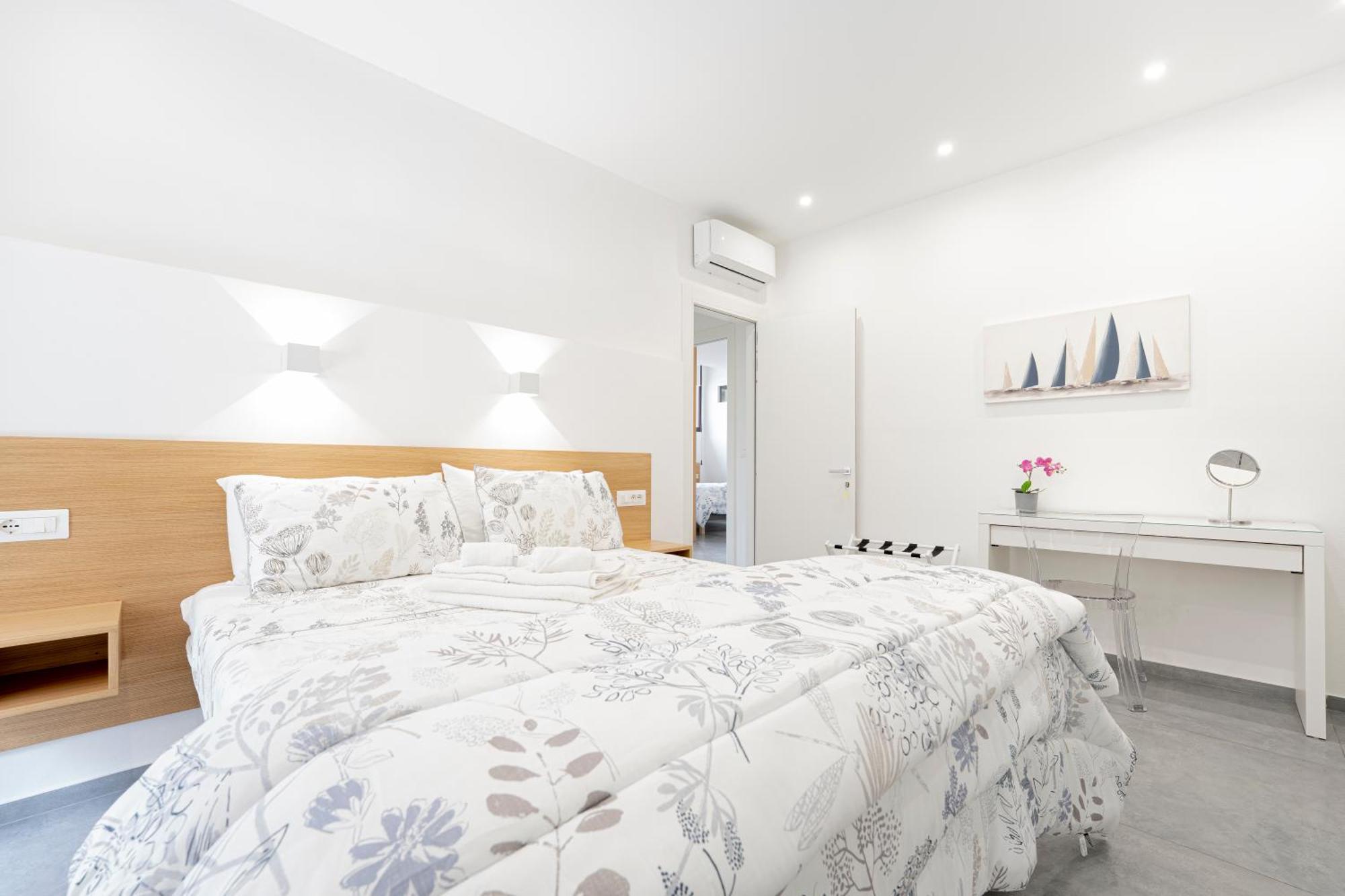 Eos - Elegants Apartments & Suites シラクーサ エクステリア 写真