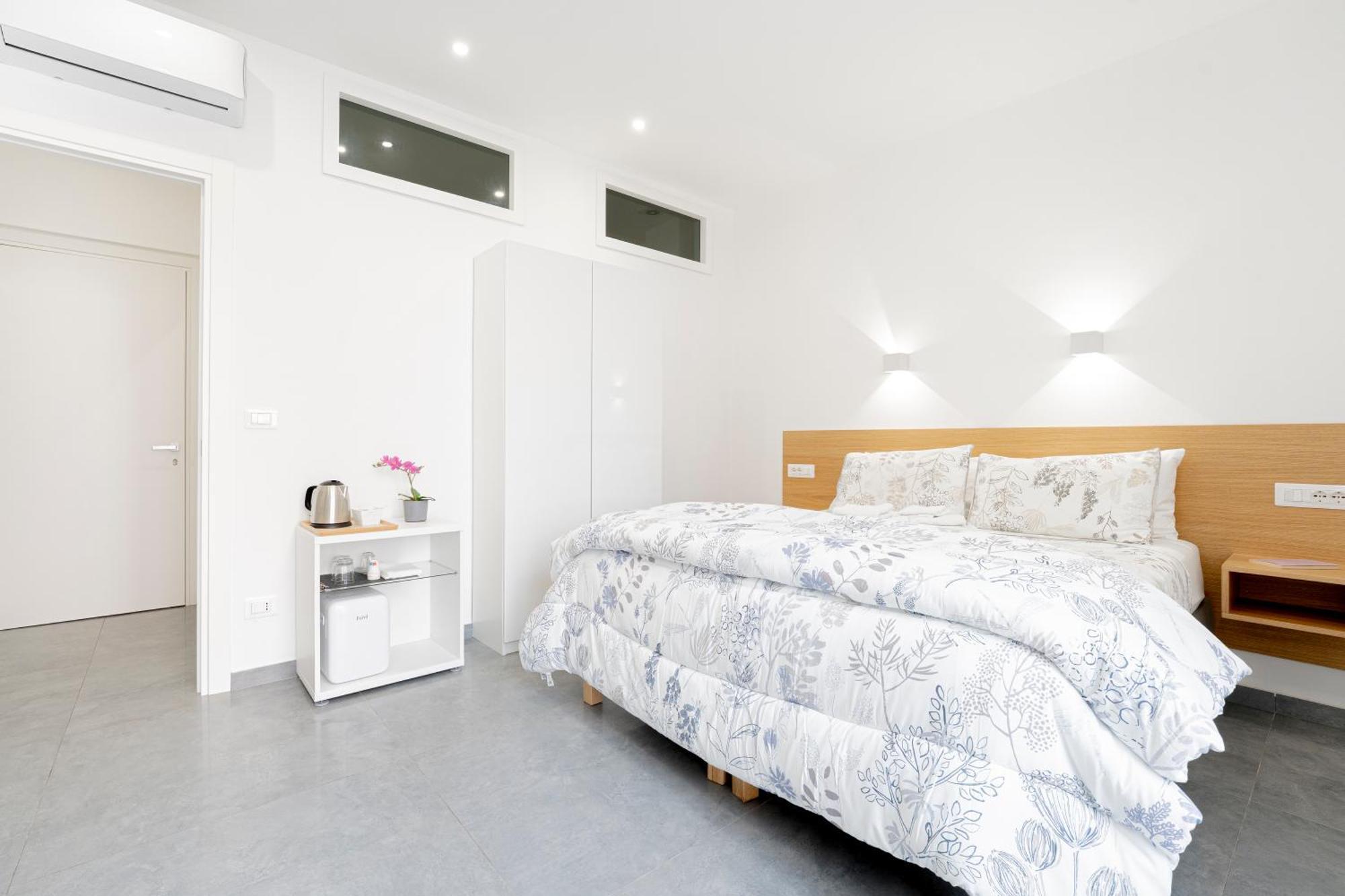 Eos - Elegants Apartments & Suites シラクーサ エクステリア 写真