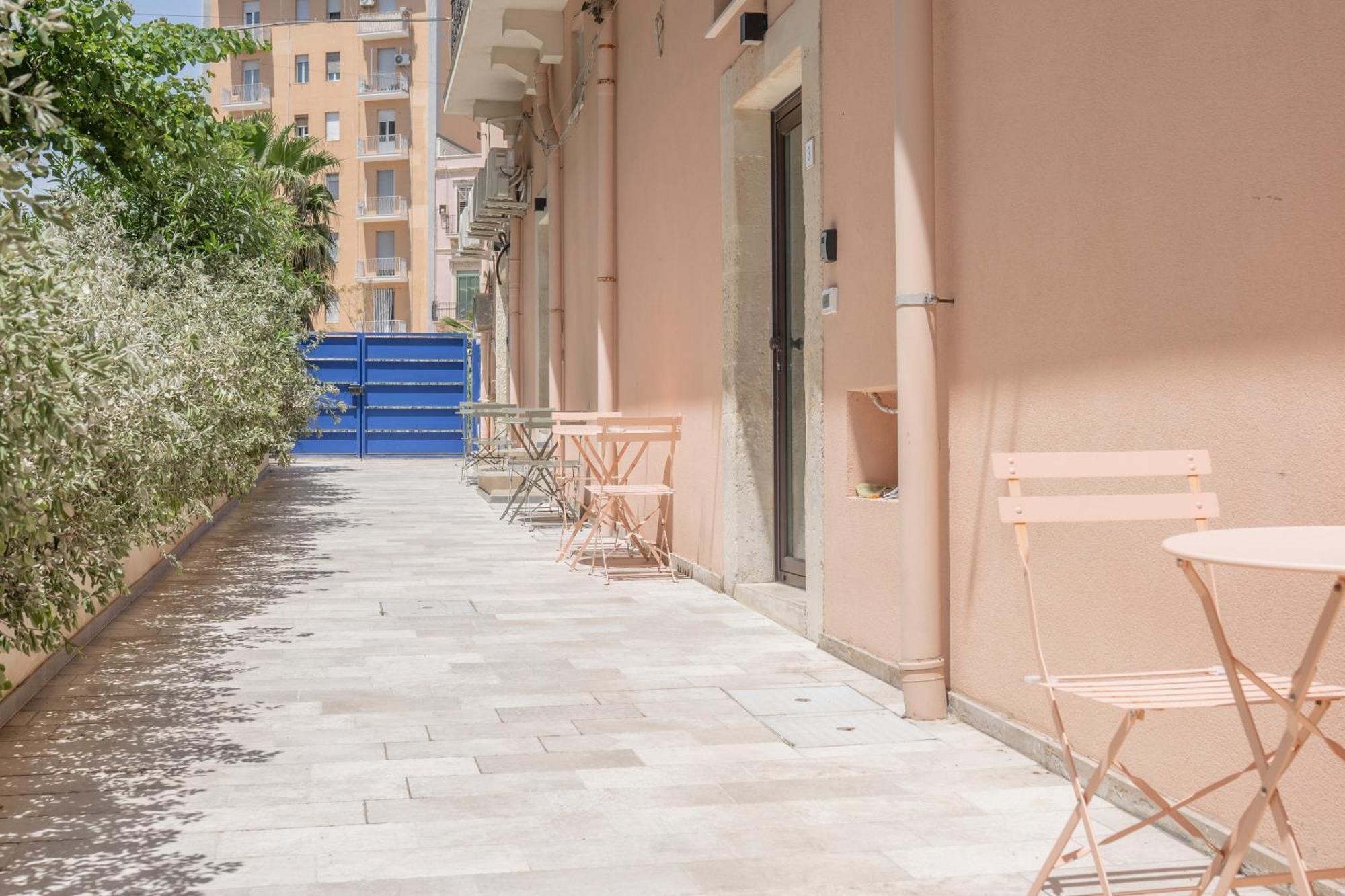 Eos - Elegants Apartments & Suites シラクーサ エクステリア 写真